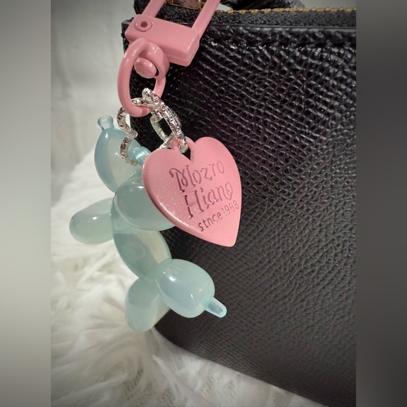 Balloon Dog Bag Charm/Keychain - Picture 4 of 15